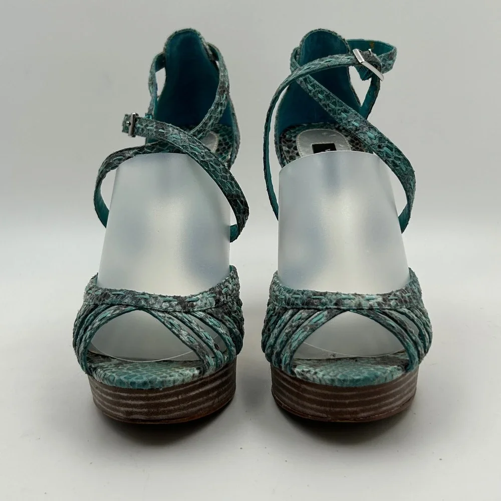 White House Black‎ Market Emilia Sandals Womens 7.5M Teal Snakeskin Platform Y2K